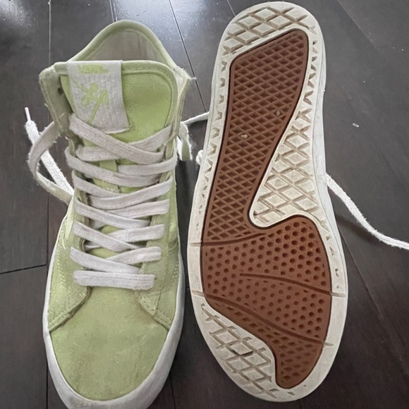 Vans Women’s High-Tops Light Green Lizzie Armanto - Picture 2 of 9